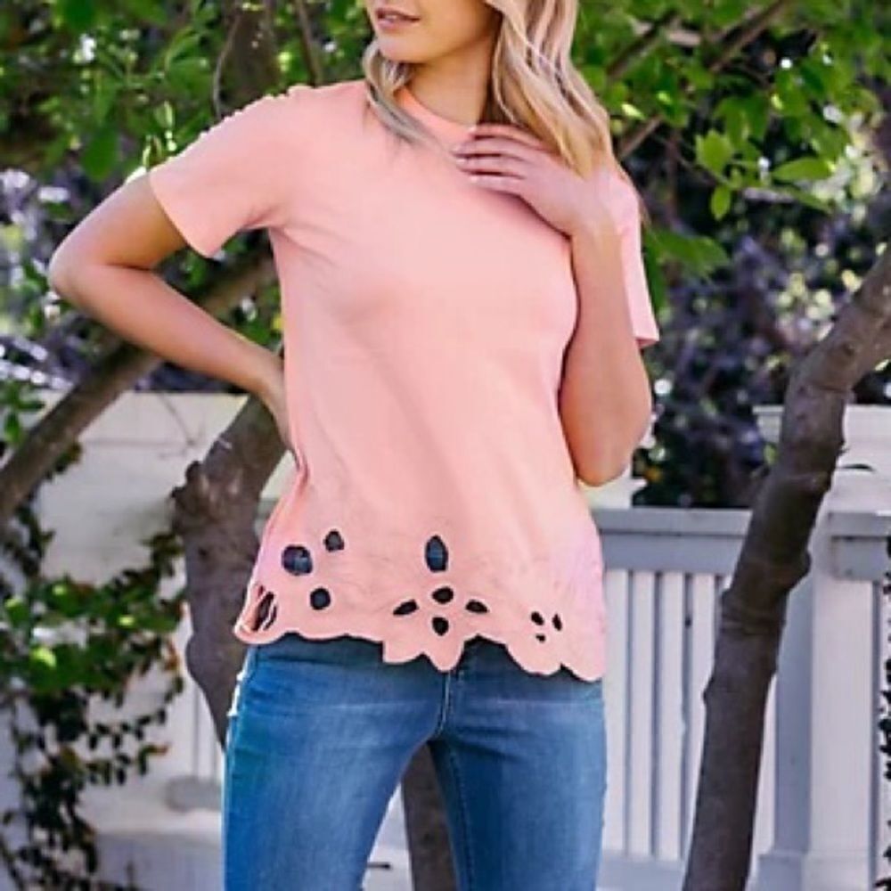 Laurie Felt Short-Sleeve Scallop Tee Shirt